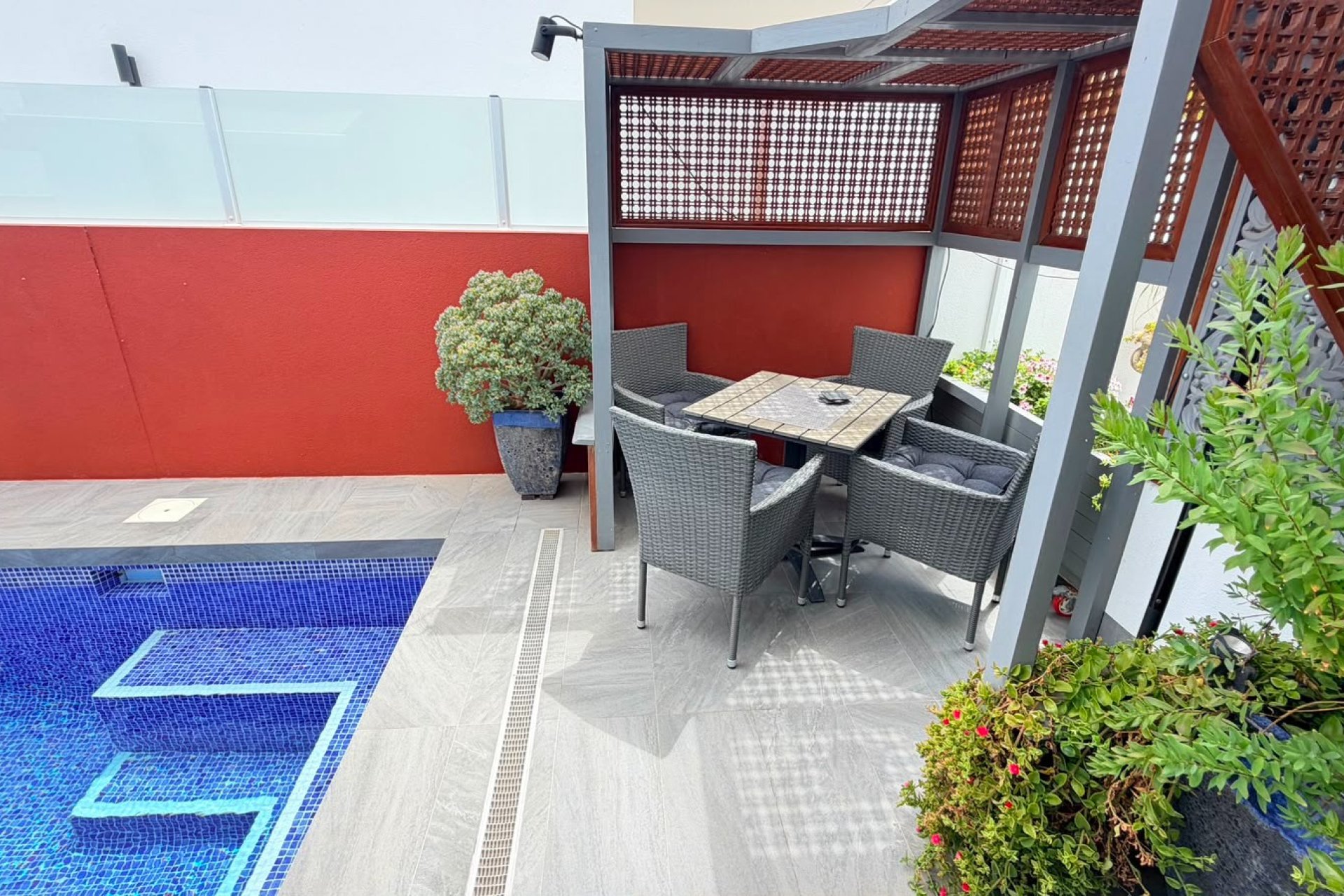 Resale - Villa - Los Montesinos - La Herrada