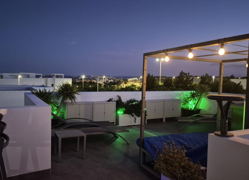 Resale - Villa - Los Montesinos - La Herrada
