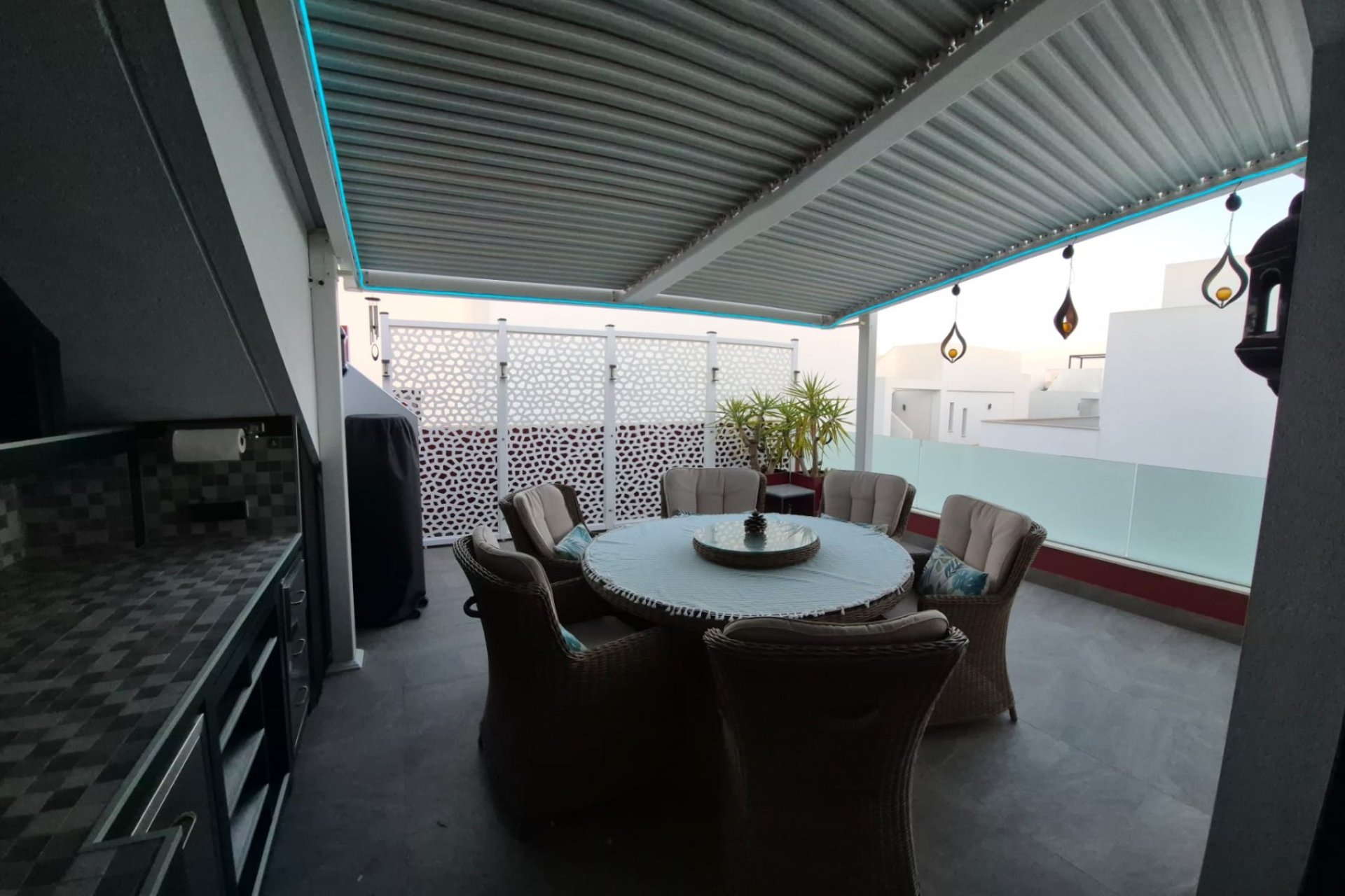 Resale - Villa - Los Montesinos - La Herrada