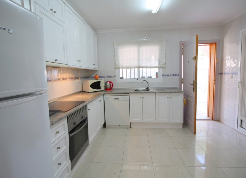 Resale - Villa - Mil Palmeras