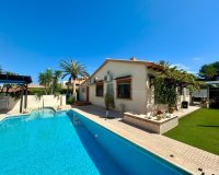 Resale - Villa - Orihuela Costa - Aguamarina