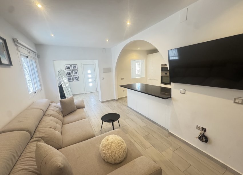 Resale - Villa - Orihuela Costa - Blue Lagoon