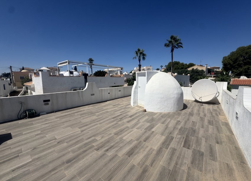 Resale - Villa - Orihuela Costa - Blue Lagoon