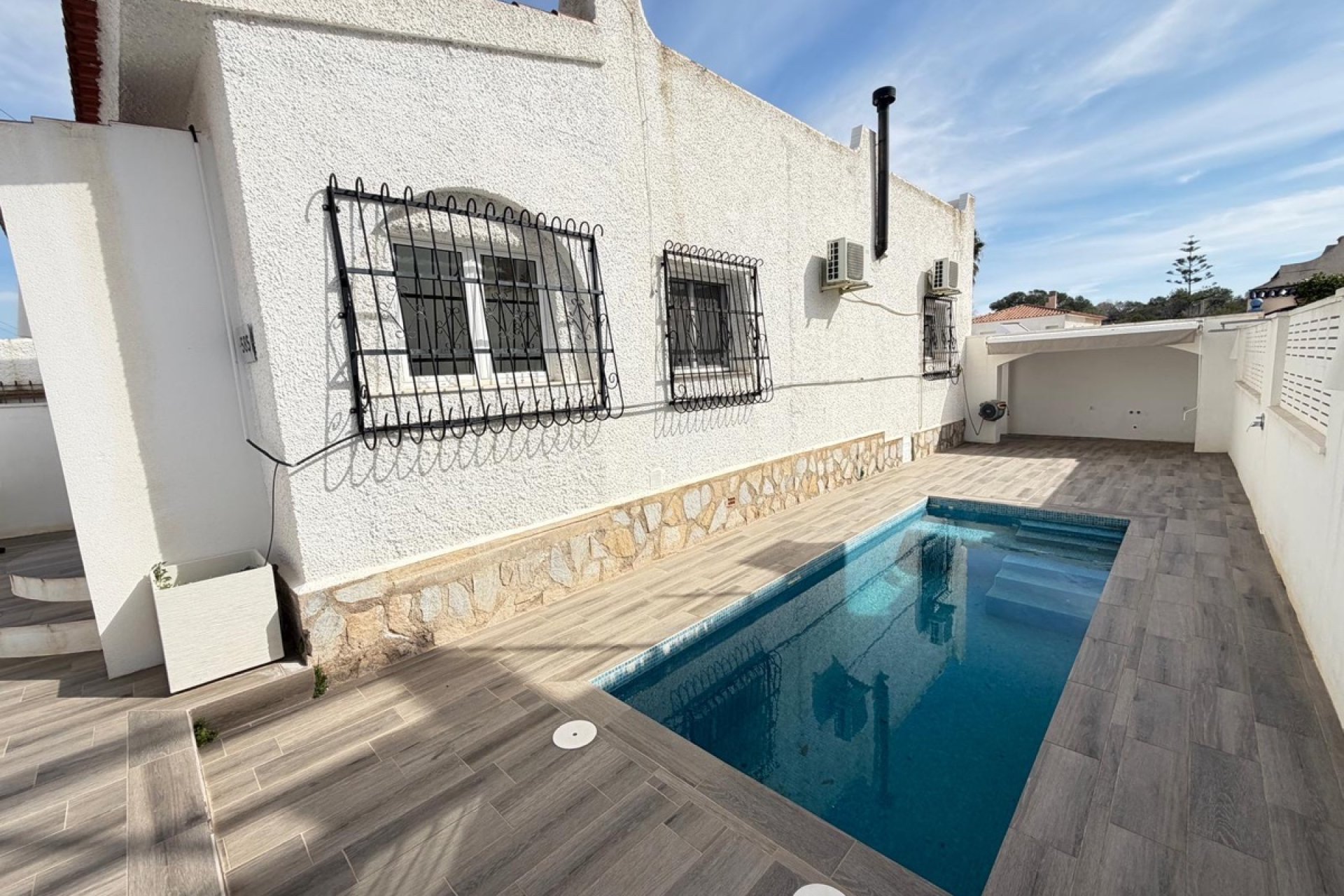 Resale - Villa - Orihuela Costa - Blue Lagoon
