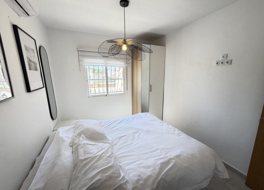 Resale - Villa - Orihuela Costa - Blue Lagoon