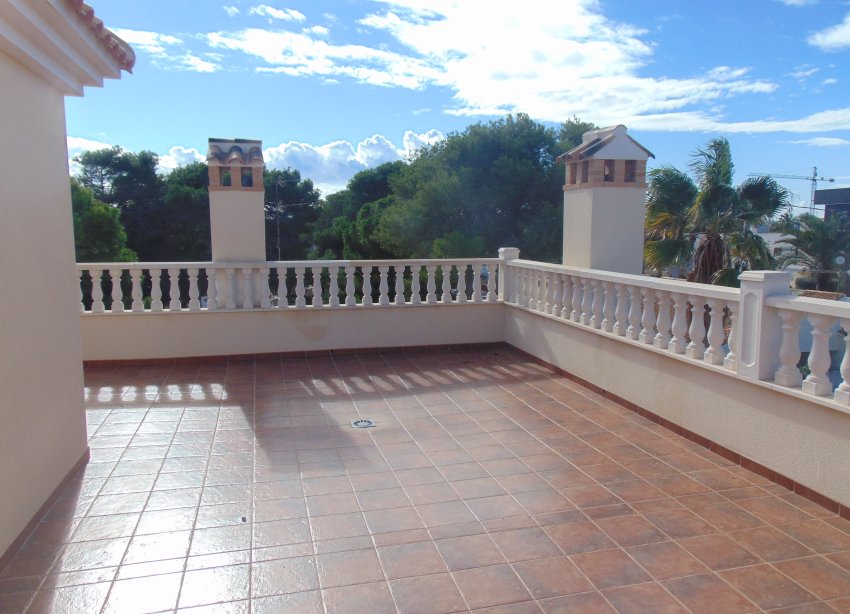 Resale - Villa - Orihuela Costa - Cabo Roig