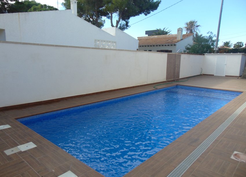 Resale - Villa - Orihuela Costa - Cabo Roig