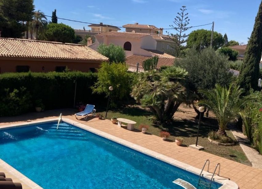 Resale - Villa - Orihuela Costa - Cabo Roig