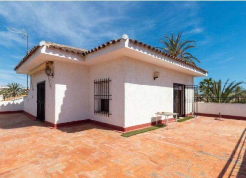 Resale - Villa - Orihuela Costa - Cabo Roig