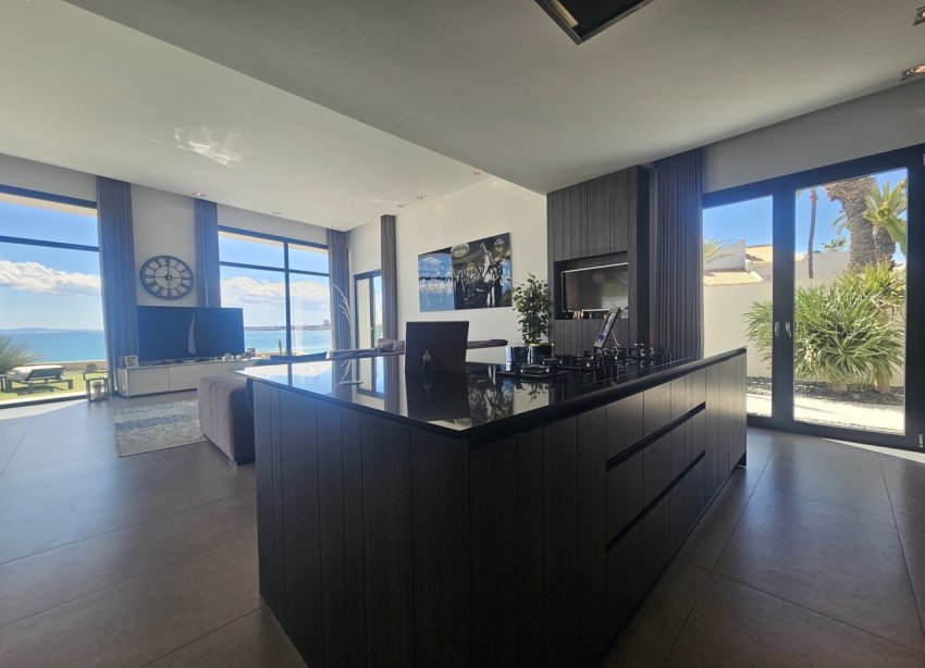 Resale - Villa - Orihuela Costa - Cabo Roig