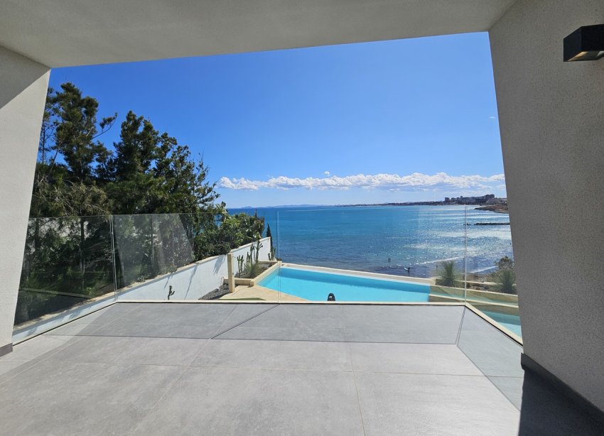 Resale - Villa - Orihuela Costa - Cabo Roig