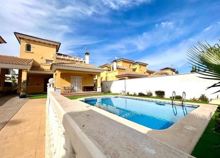 Resale - Villa - Orihuela Costa - Cabo Roig