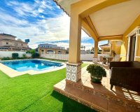 Resale - Villa - Orihuela Costa - Cabo Roig