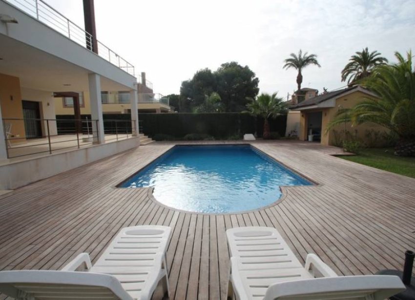 Resale - Villa - Orihuela Costa - Cabo Roig