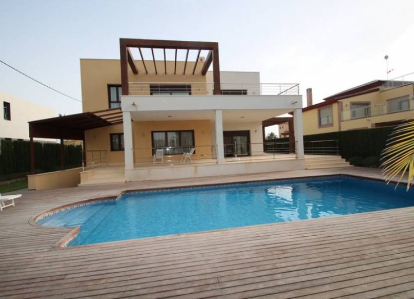 Resale - Villa - Orihuela Costa - Cabo Roig