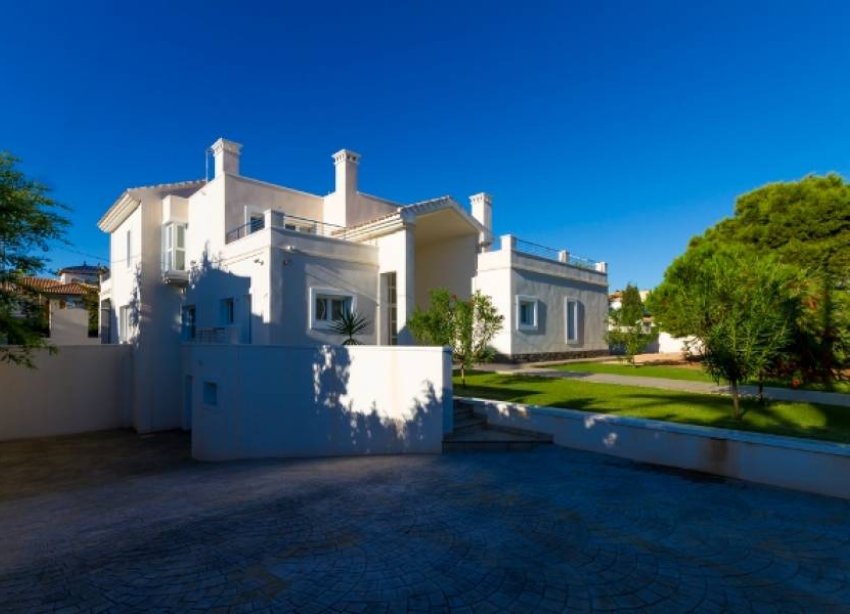 Resale - Villa - Orihuela Costa - Cabo Roig