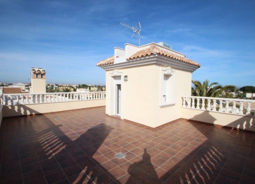 Resale - Villa - Orihuela Costa - Cabo Roig