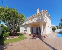 Resale - Villa - Orihuela Costa - Cabo Roig