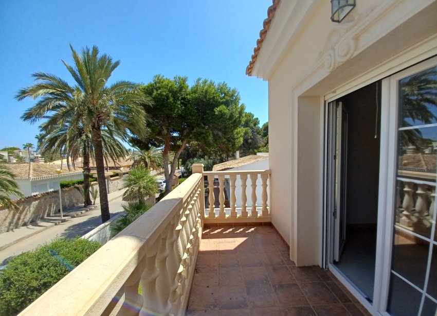 Resale - Villa - Orihuela Costa - Cabo Roig