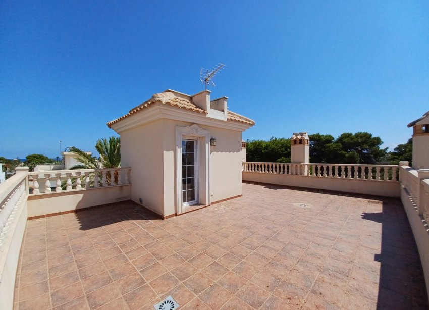 Resale - Villa - Orihuela Costa - Cabo Roig