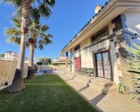 Resale - Villa - Orihuela Costa - Cabo Roig