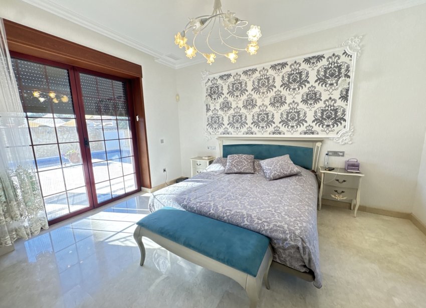 Resale - Villa - Orihuela Costa - Cabo Roig