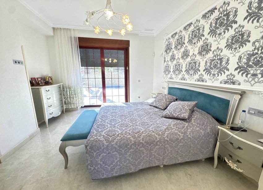 Resale - Villa - Orihuela Costa - Cabo Roig