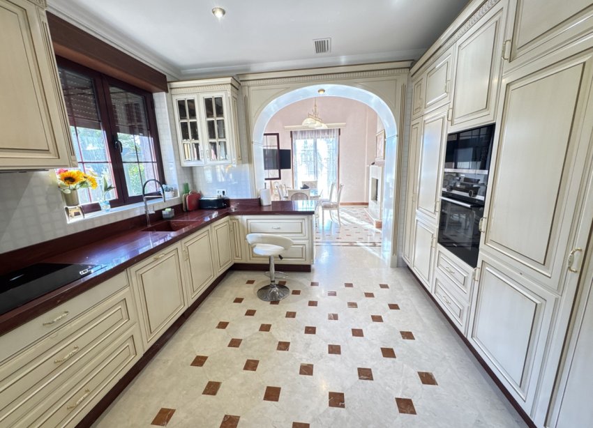 Resale - Villa - Orihuela Costa - Cabo Roig