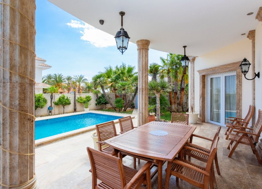 Resale - Villa - Orihuela Costa - Cabo Roig