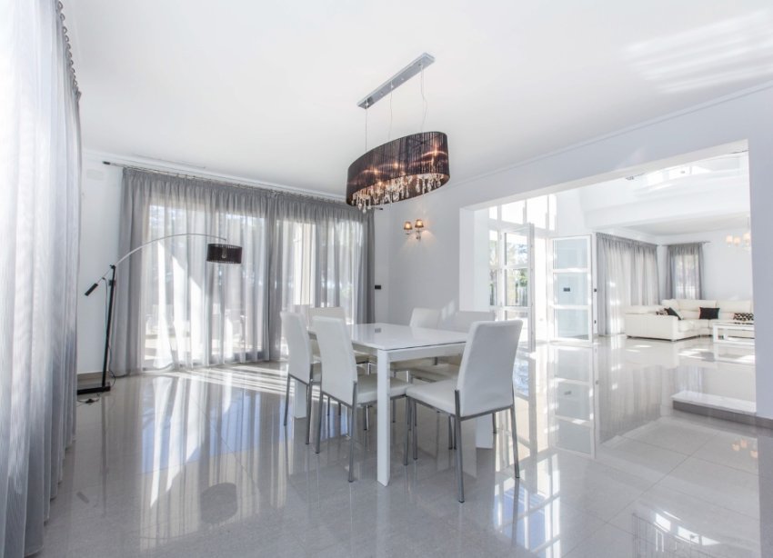 Resale - Villa - Orihuela Costa - Cabo Roig