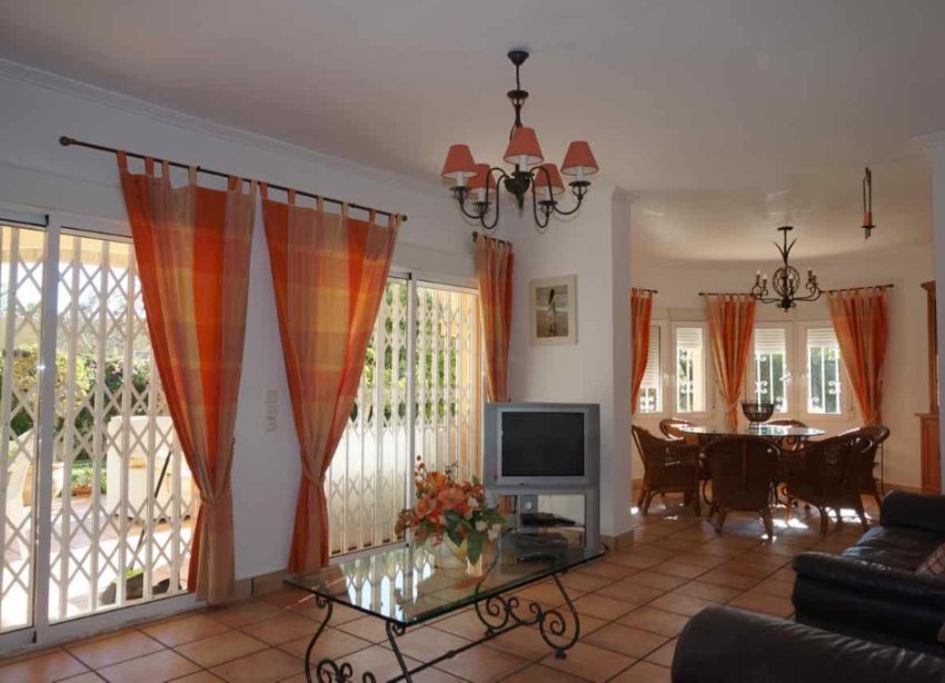 Resale - Villa - Orihuela Costa - Cabo Roig