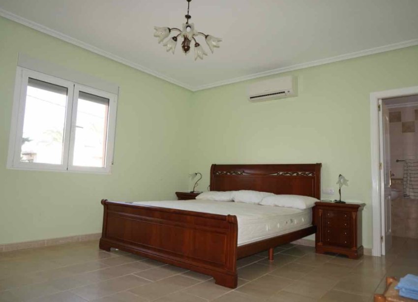 Resale - Villa - Orihuela Costa - Cabo Roig