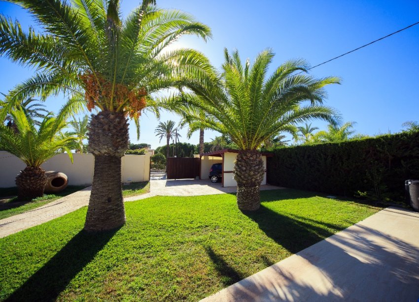 Resale - Villa - Orihuela Costa - Cabo Roig