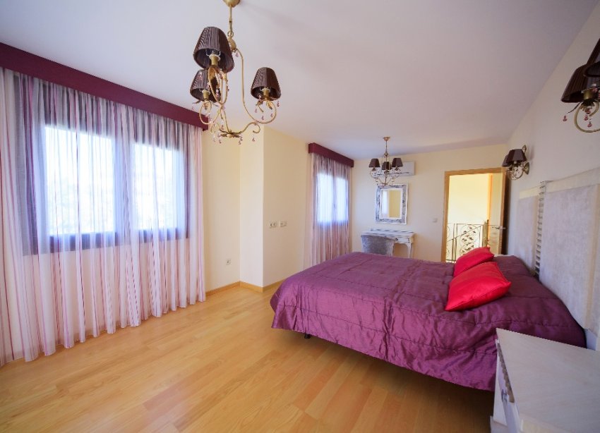 Resale - Villa - Orihuela Costa - Cabo Roig