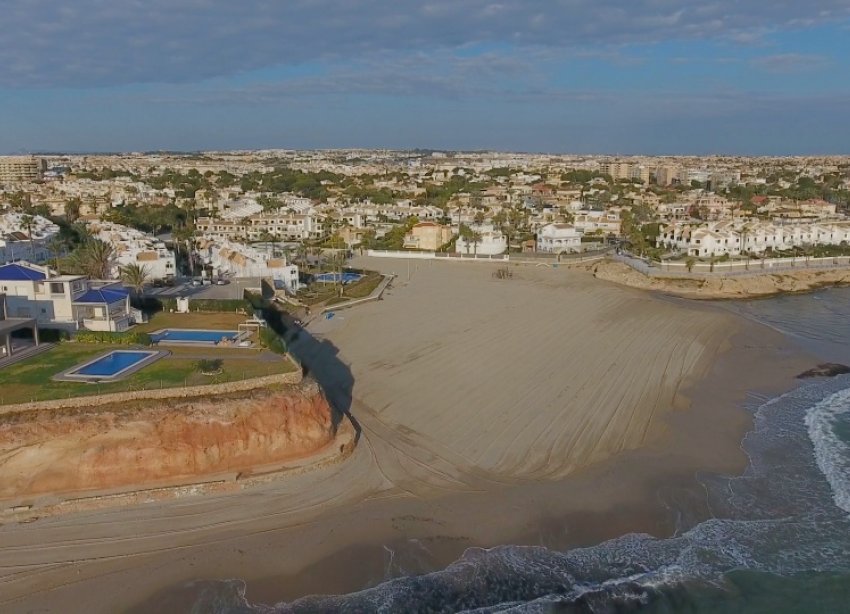 Resale - Villa - Orihuela Costa - Cabo Roig