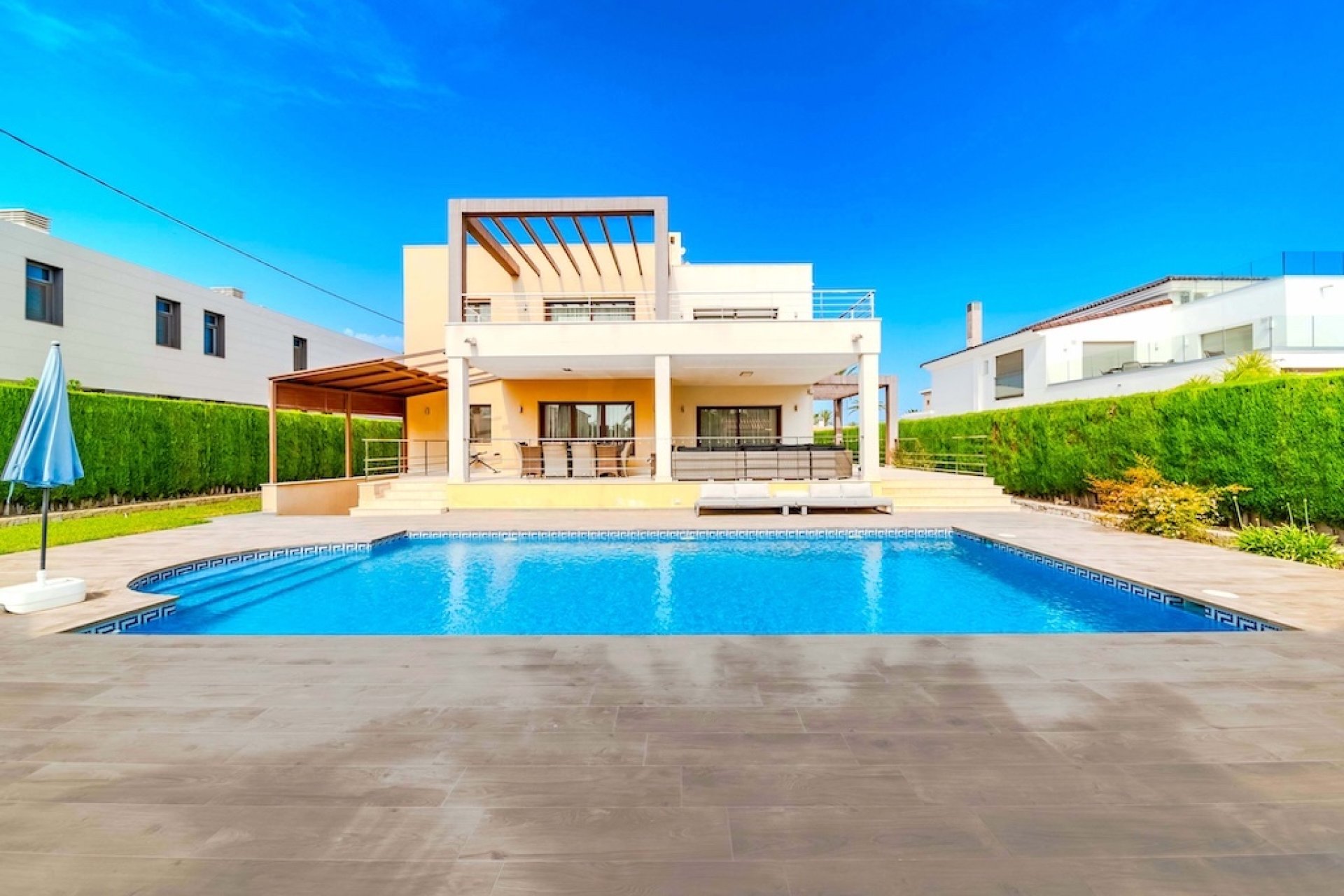 Resale - Villa - Orihuela Costa - Cabo Roig