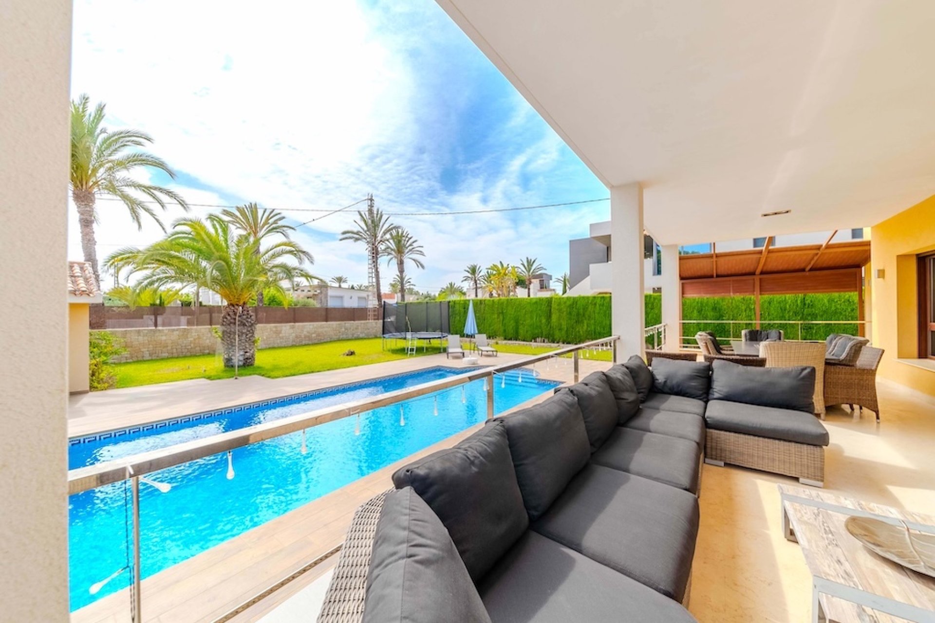 Resale - Villa - Orihuela Costa - Cabo Roig
