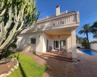 Resale - Villa - Orihuela Costa - Cabo Roig