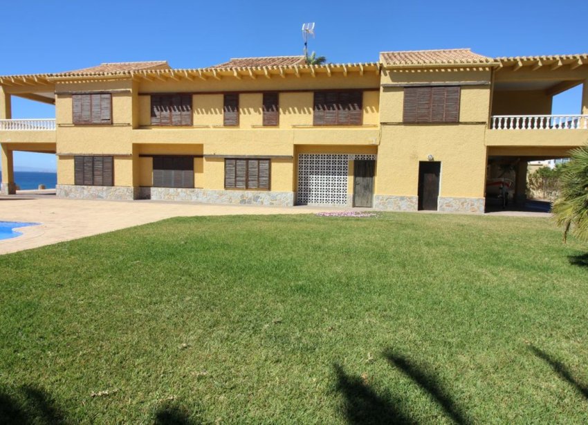 Resale - Villa - Orihuela Costa - Cabo Roig