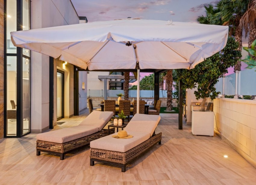 Resale - Villa - Orihuela Costa - Cabo Roig