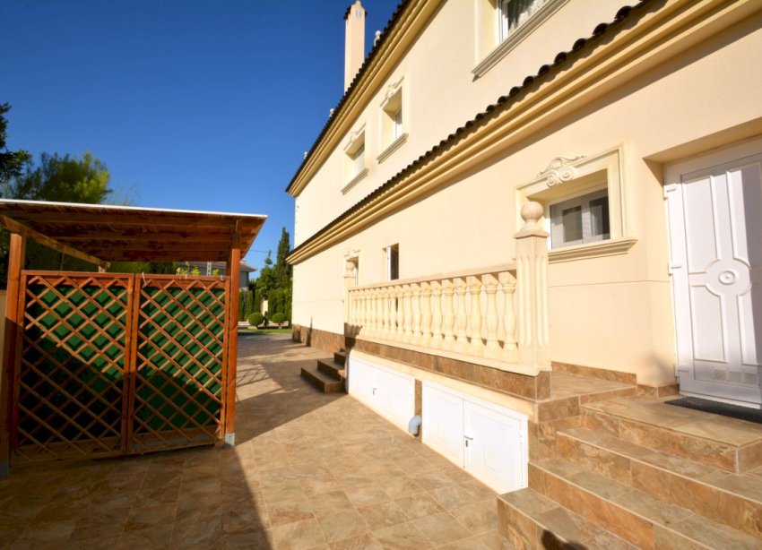 Resale - Villa - Orihuela Costa - Cabo Roig