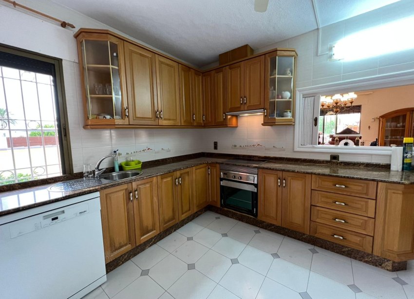 Resale - Villa - Orihuela Costa - Cabo Roig