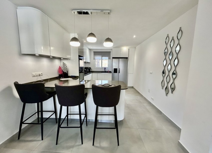 Resale - Villa - Orihuela Costa - Cabo Roig