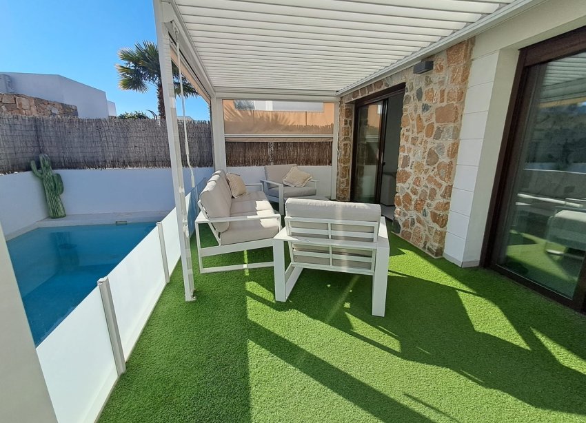 Resale - Villa - Orihuela Costa - Cabo Roig