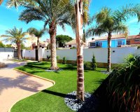 Resale - Villa - Orihuela Costa - Campoamor