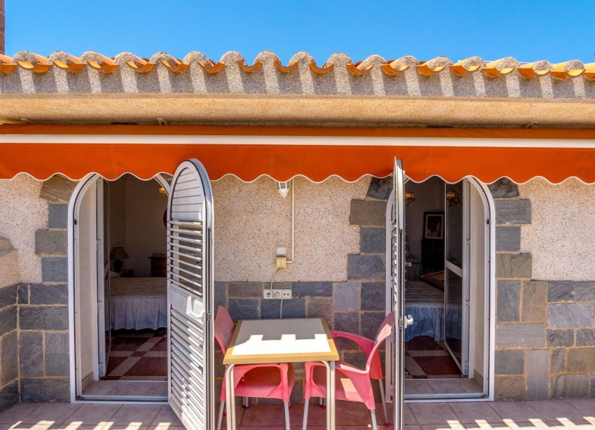 Resale - Villa - Orihuela Costa - Campoamor