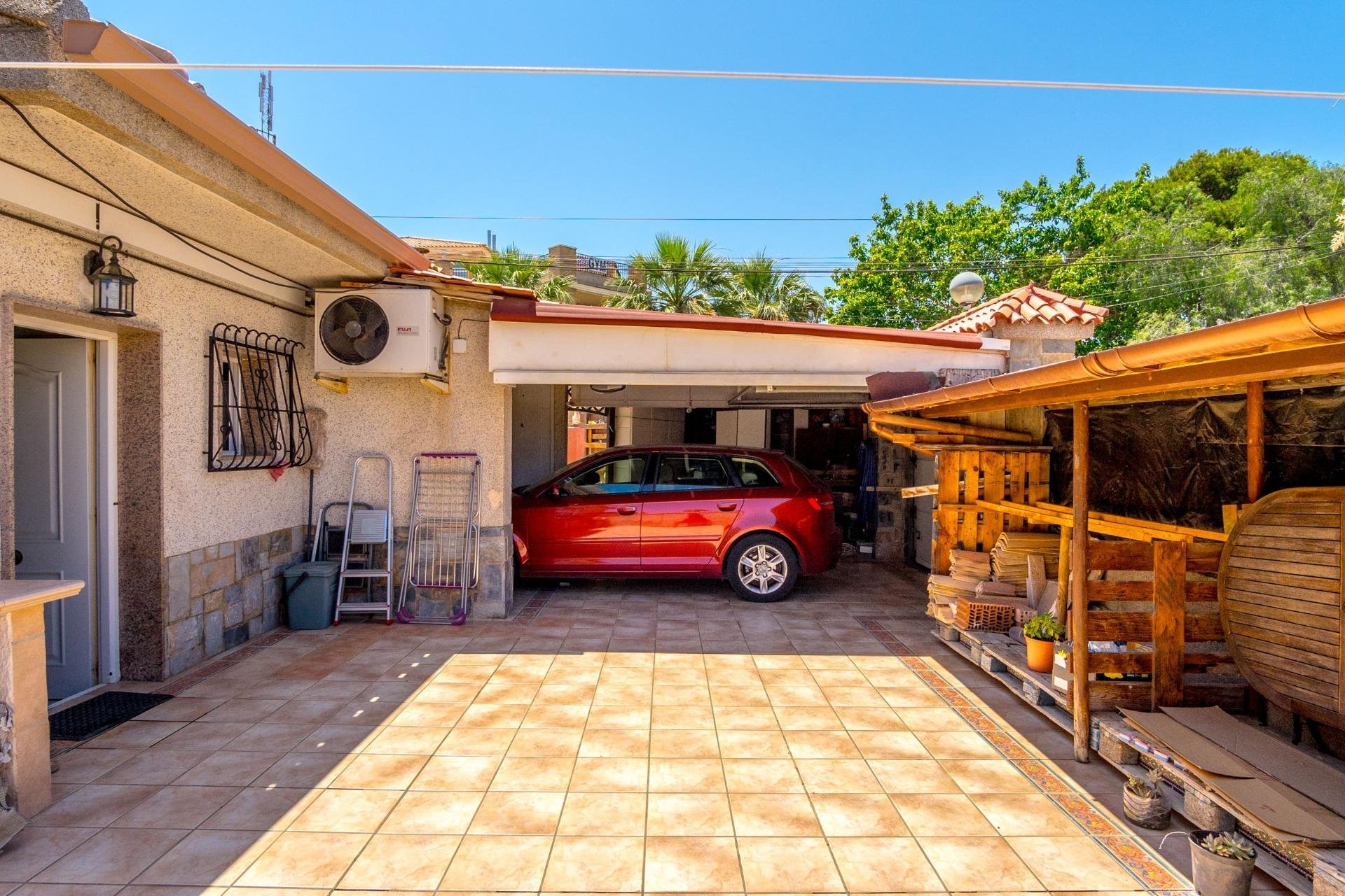 Resale - Villa - Orihuela Costa - Campoamor