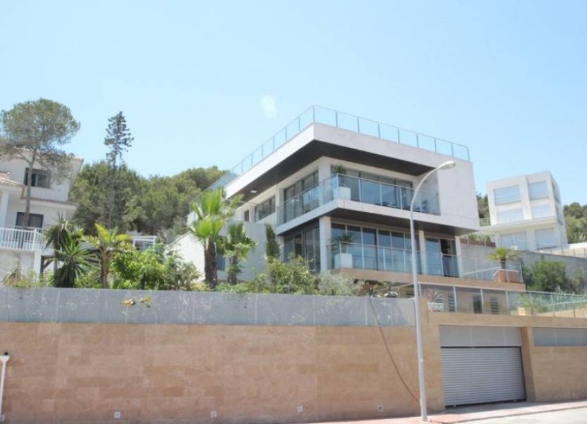 Resale - Villa - Orihuela Costa - Campoamor