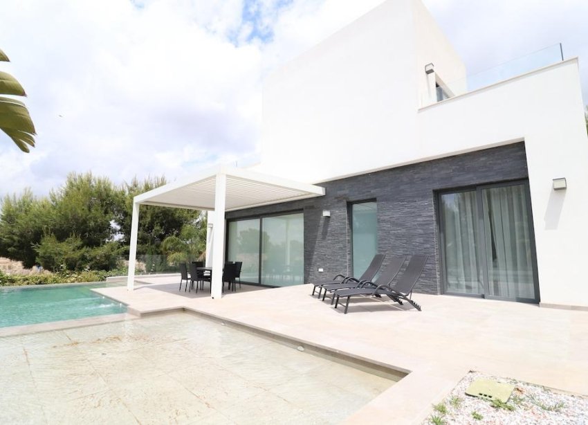 Resale - Villa - Orihuela Costa - Campoamor