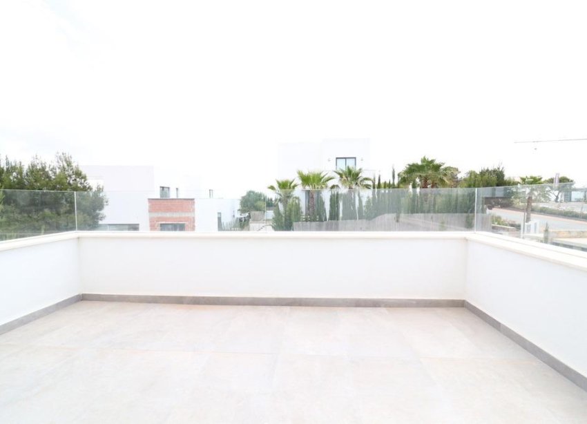 Resale - Villa - Orihuela Costa - Campoamor